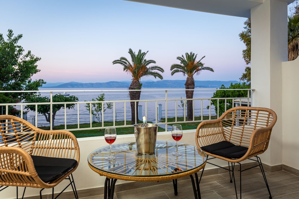 Sirocco Hotel 29/36
