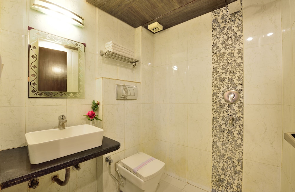Hotel Aman International 26/67