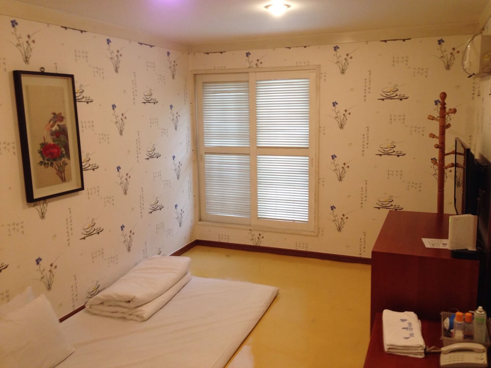Goodstay Herotel 24/28
