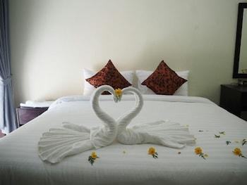 Room, Double or Twin Bed