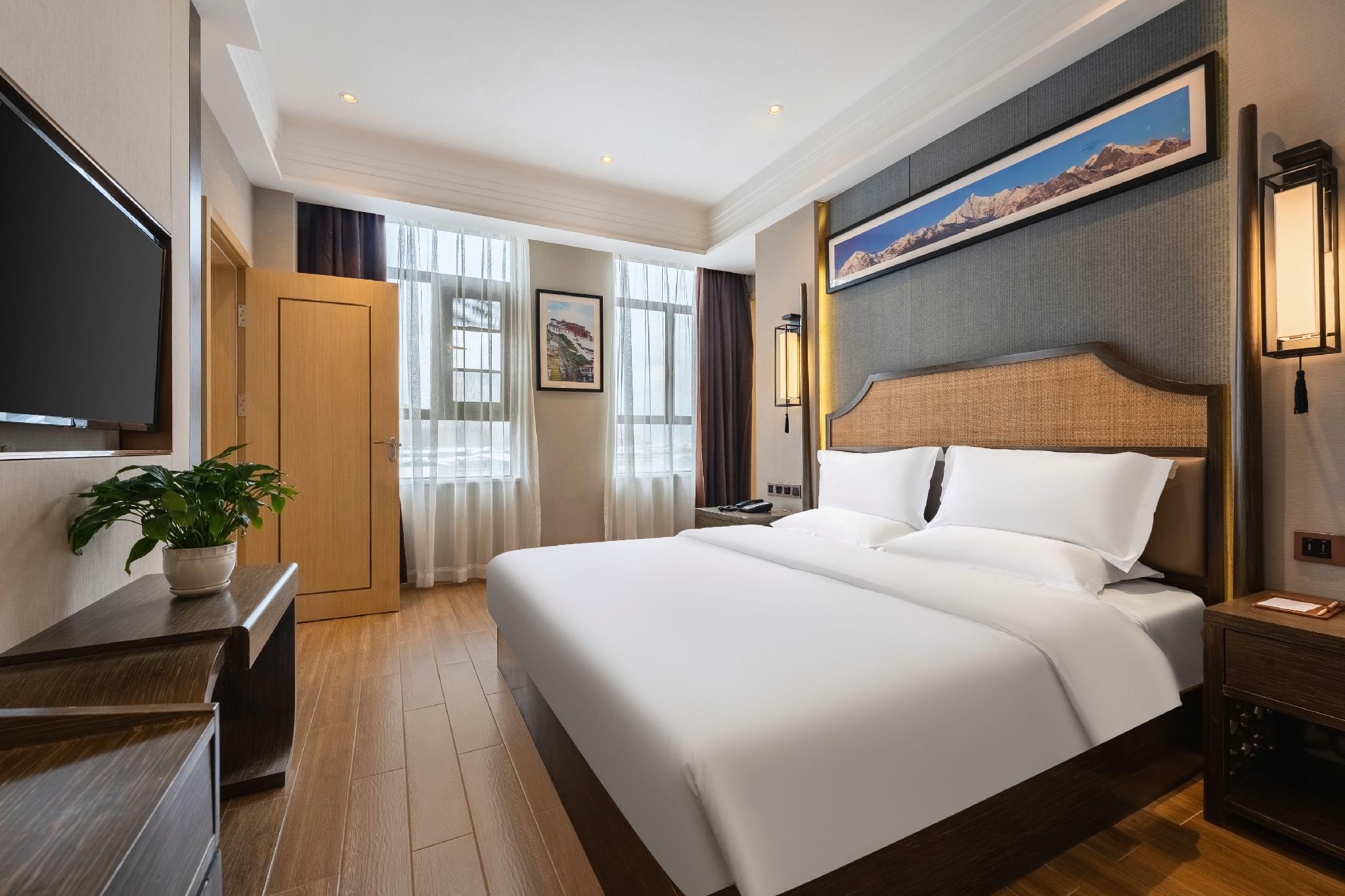 Metropolo Jinjiang Hotel ((Shangri-La Songzanlin Temple) 20/60