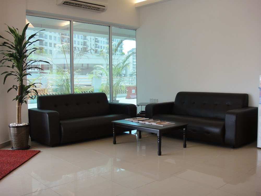 1 HOTEL KUCHAI LAMA 42/49