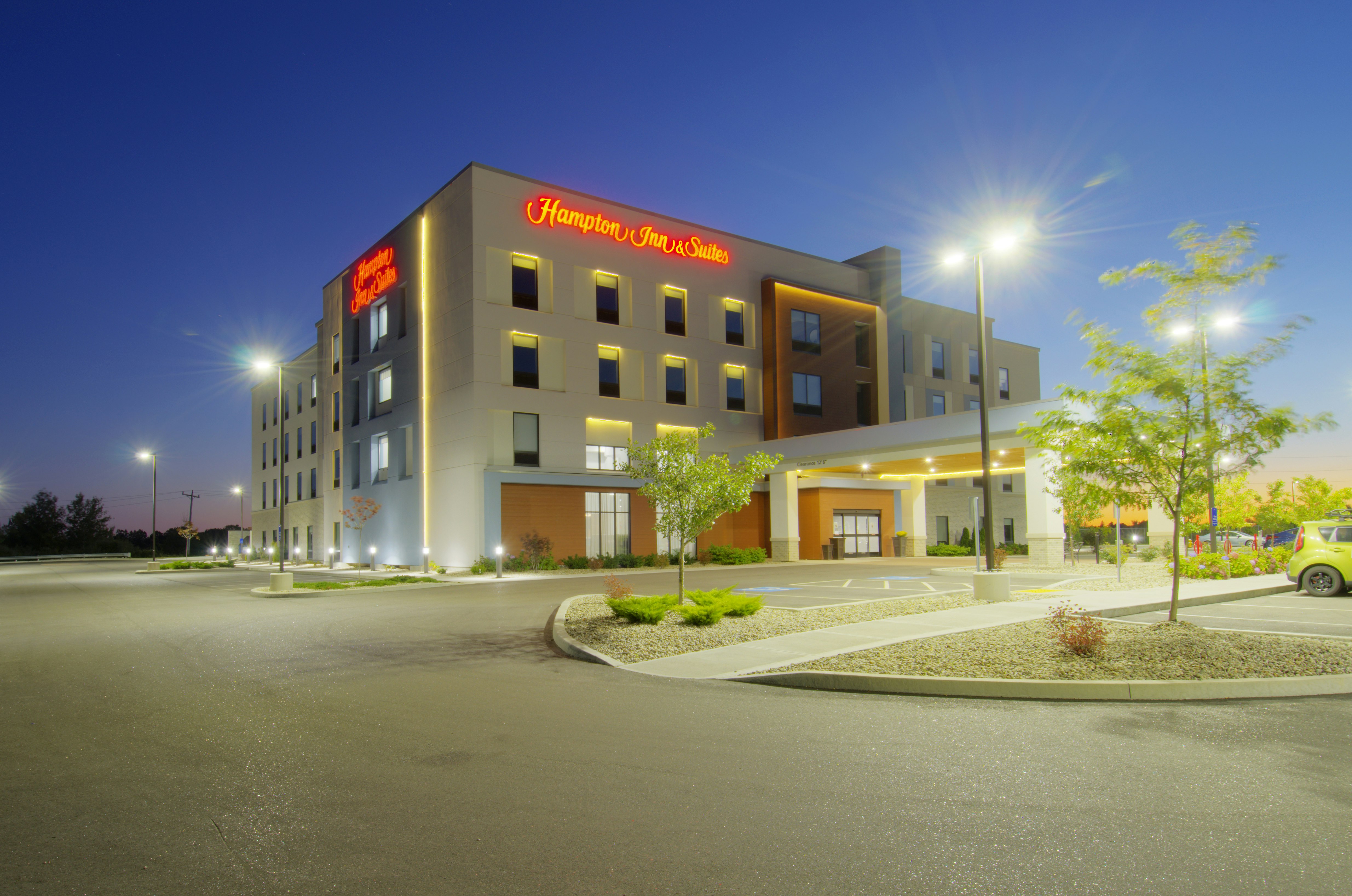 Hampton Inn Suites Portland Me 2/59