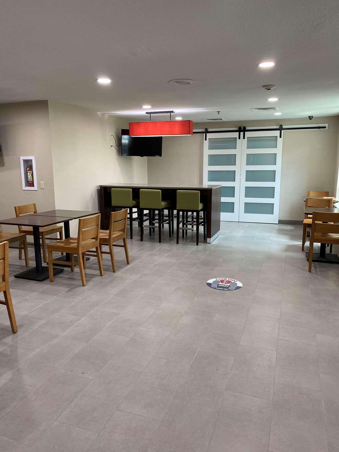 Country Inn & Suites by Radisson Fort Worth, TX 3/4