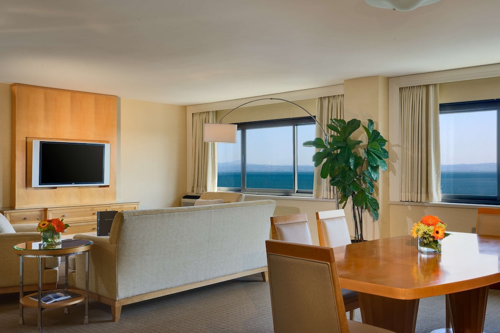 Hilton San Francisco Airport Bayfront 33/69
