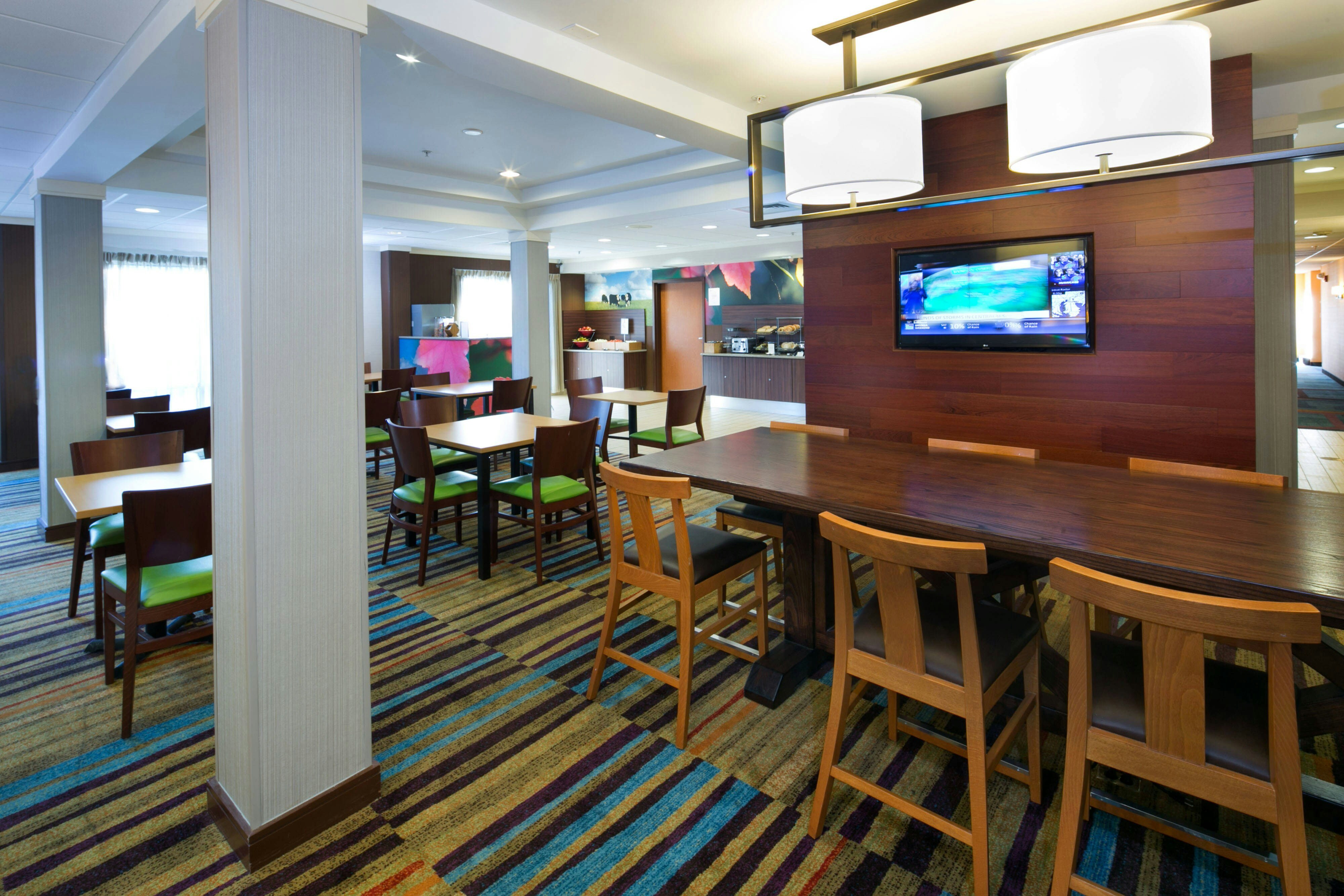 Fairfield Inn Suites Dover 2/2