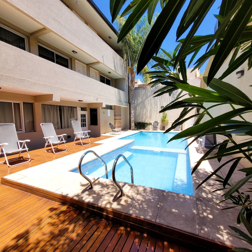 Soltigua Apart Hotel Mendoza 20/45