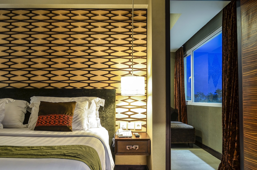 Grand Allison Jayapura 8/31