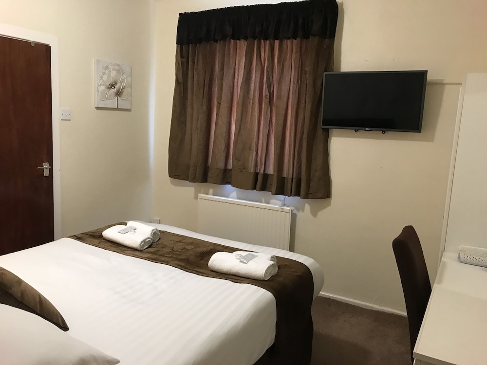 The Feathers Hotel 14/34