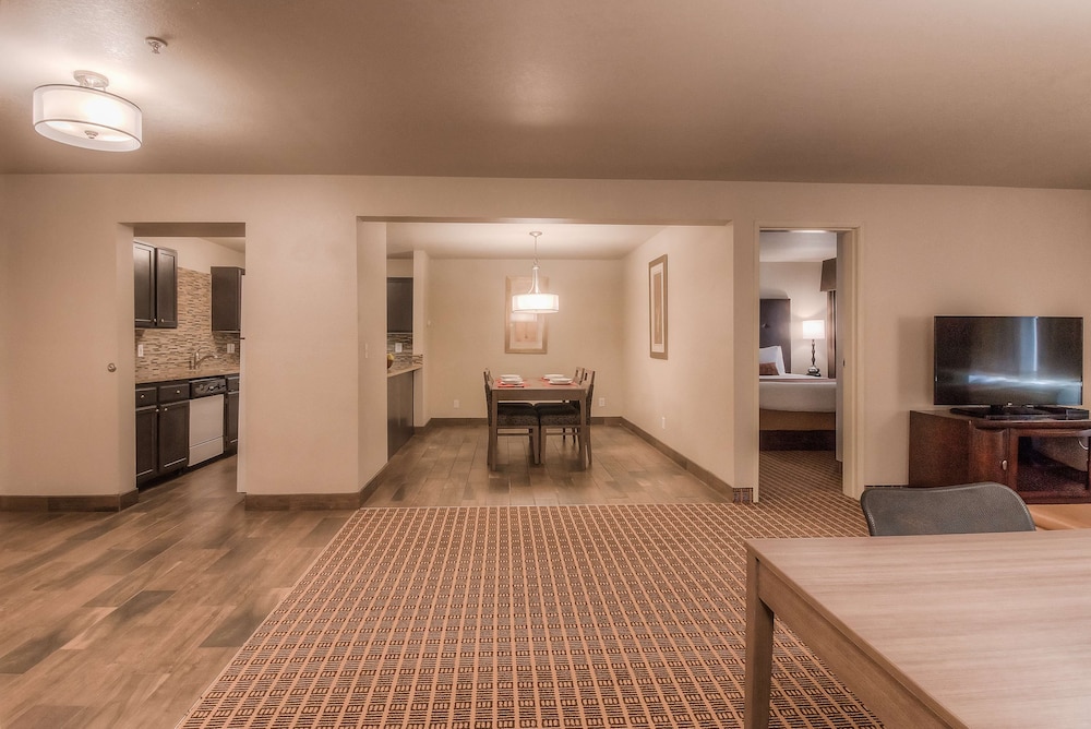 Best Western Plus Yakima Hotel 3/61
