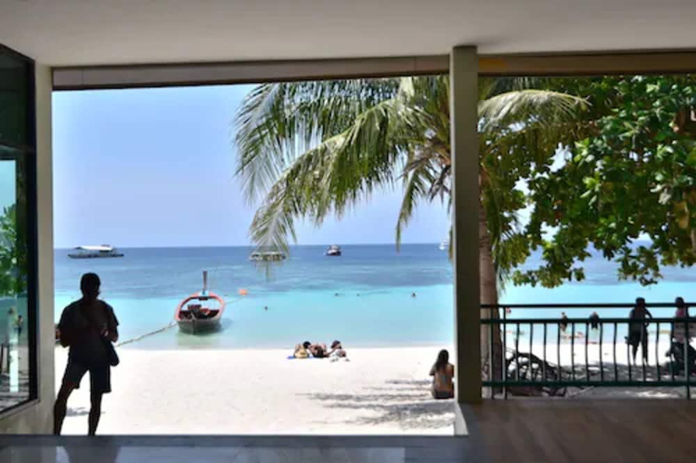 Varin Beach Resort 67/75