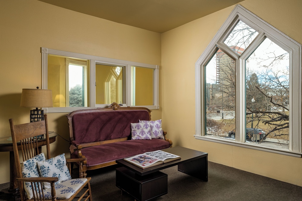 Queen Anne Bed And Breakfast 47/70