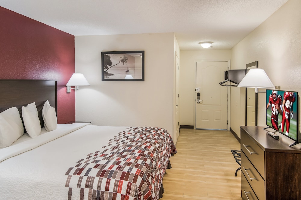 Red Roof Inn & Suites Pensacola East - Milton 13/39