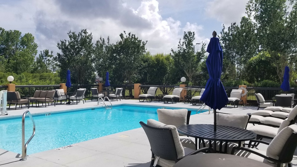 Holiday Inn Express Hotel And Suites Wilmington University Center 5/62
