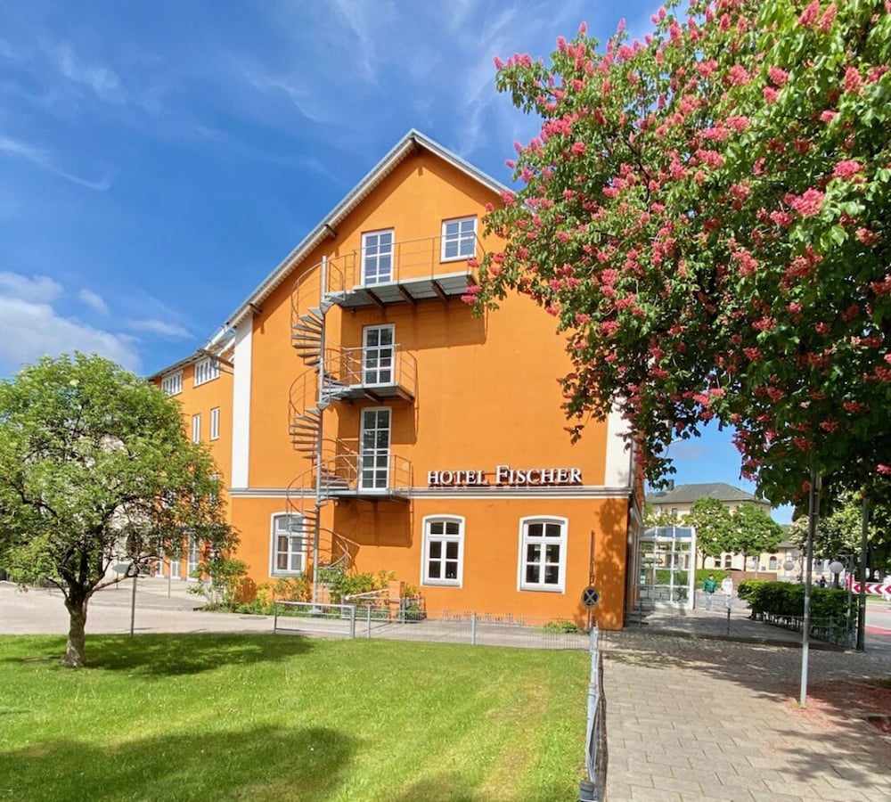 Hotel and Tafernwirtschaft zum Fischer 2/16