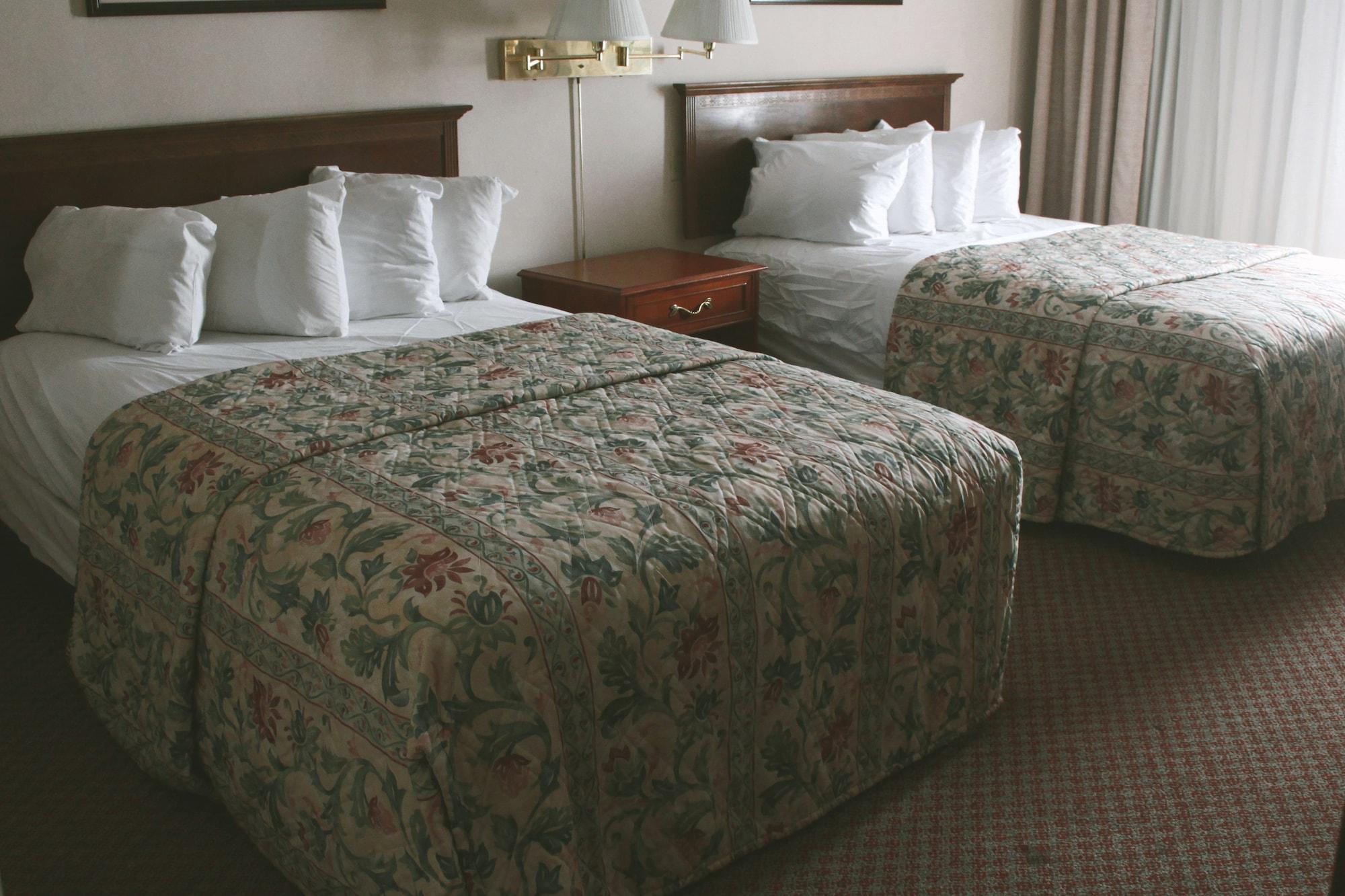Hotel Louisville 4/10