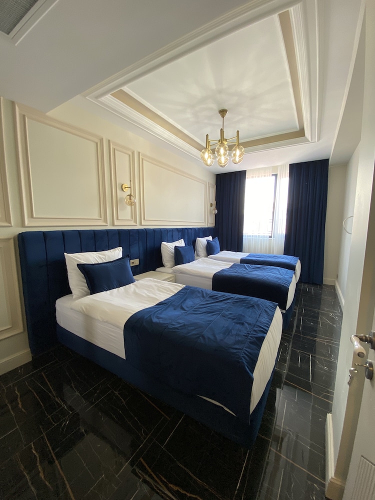Princely Suites 22/50