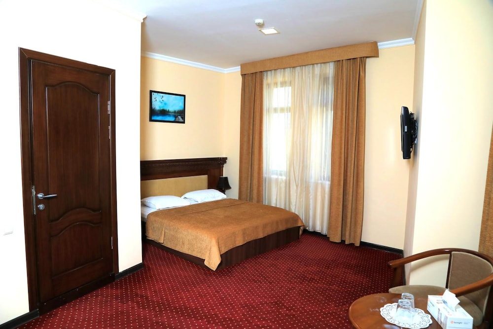 Hotel Diyora 18/37