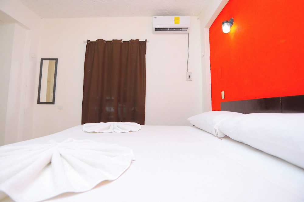 Hacienda Cancun Hotel 15/50