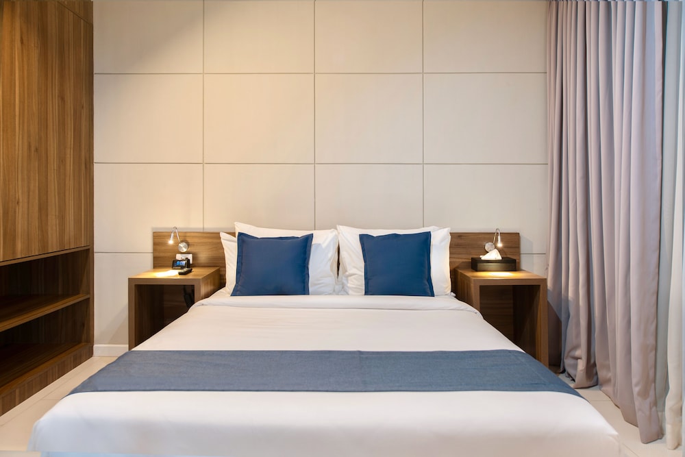 The Sphere Serviced Residences 14/50
