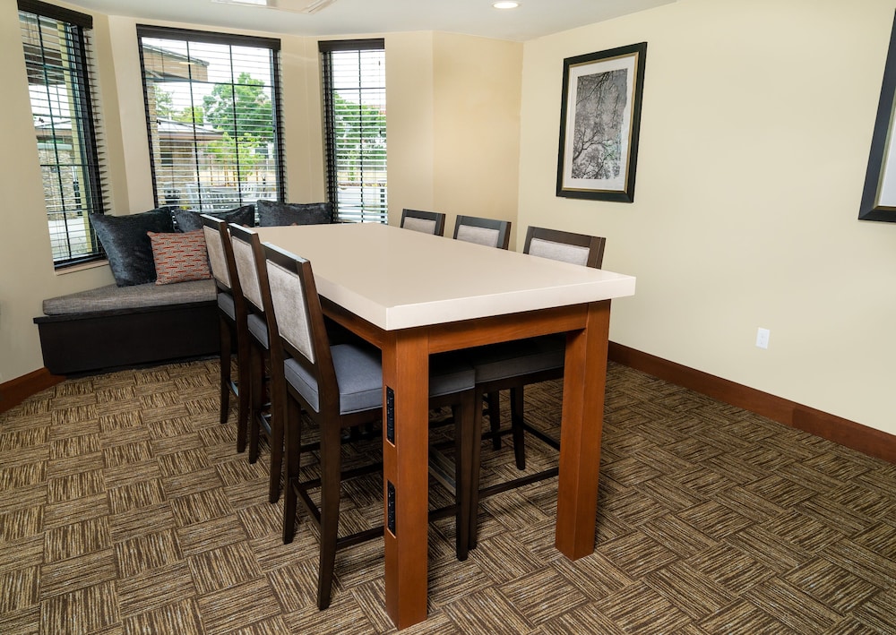Staybridge Suites Newark - Fremont 41/54