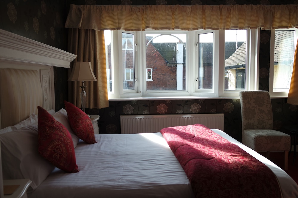 Gable End Hotel 17/50