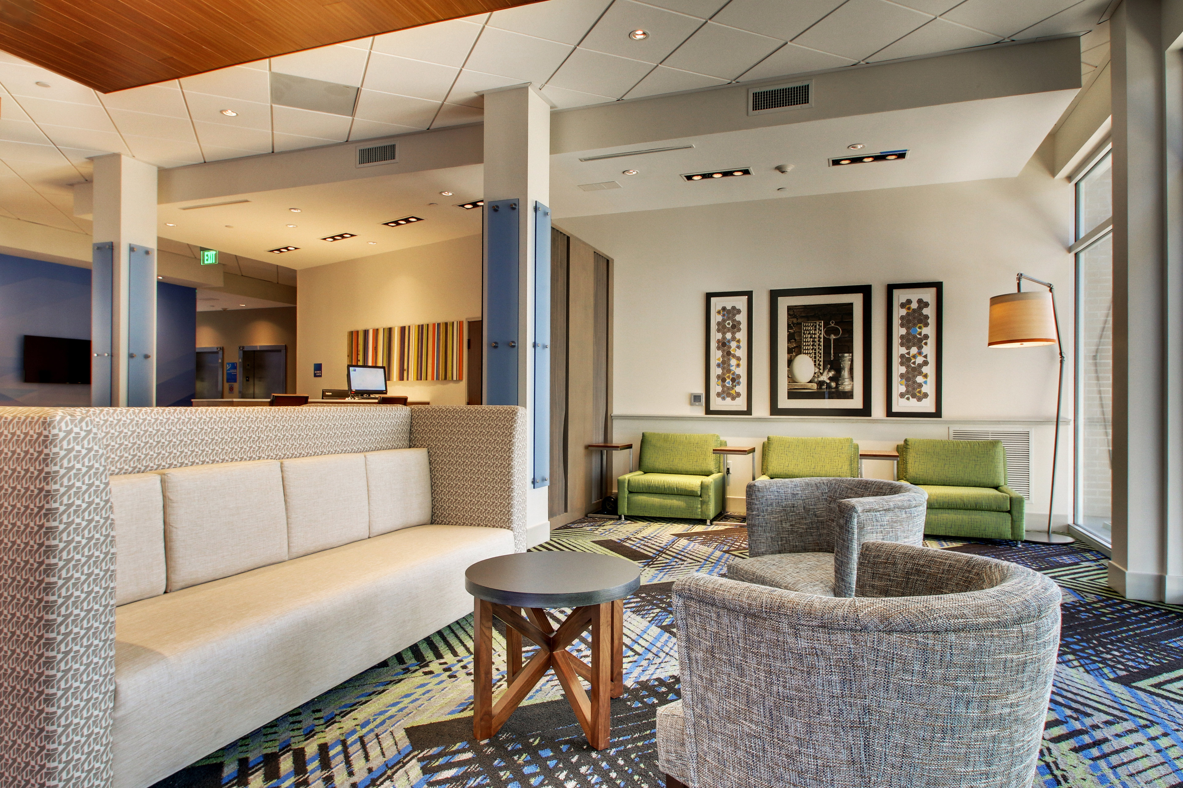 Holiday Inn Express & Suites - Summerville 37/55