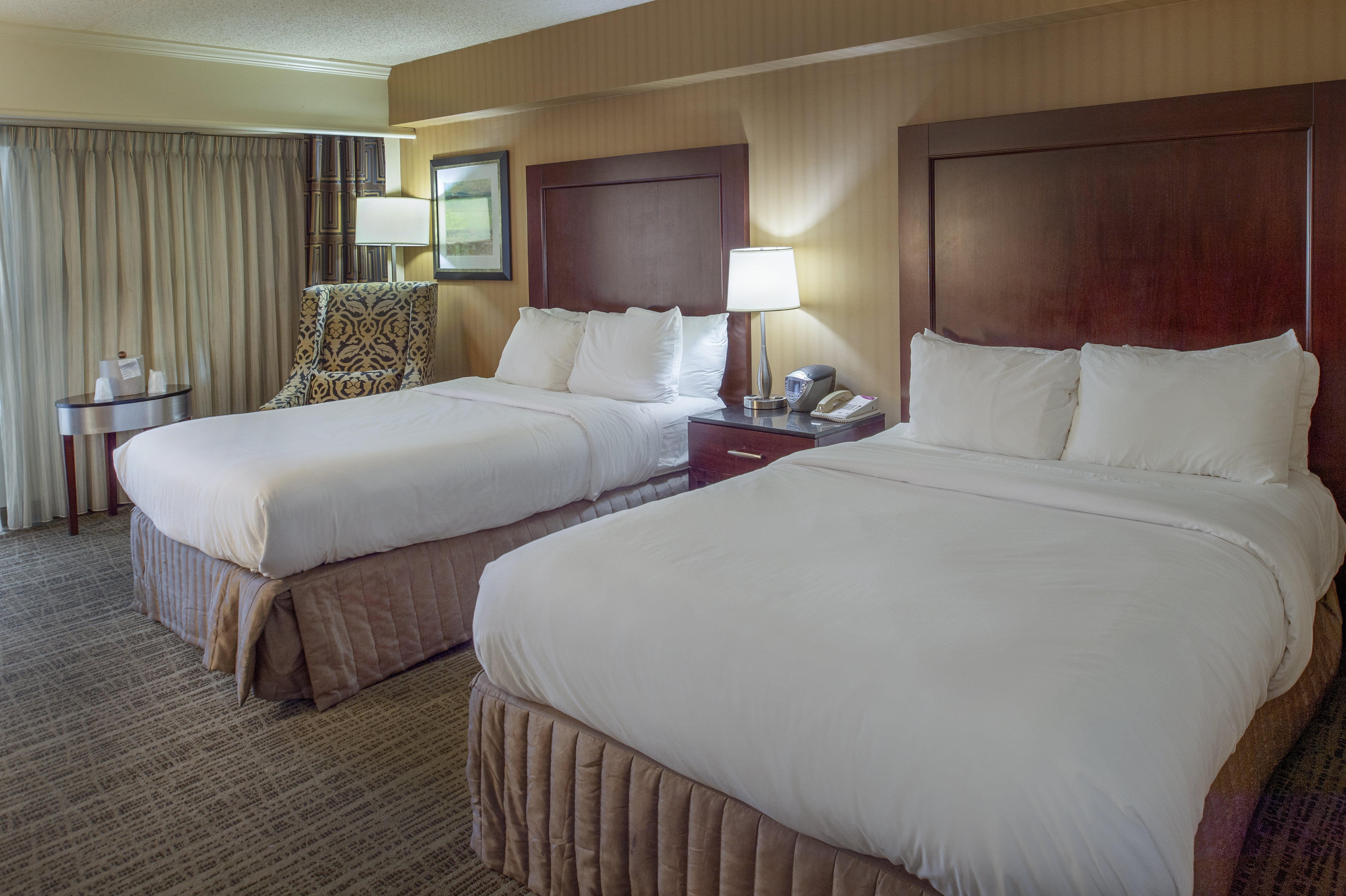 Crowne Plaza St. Louis Airport 19/71