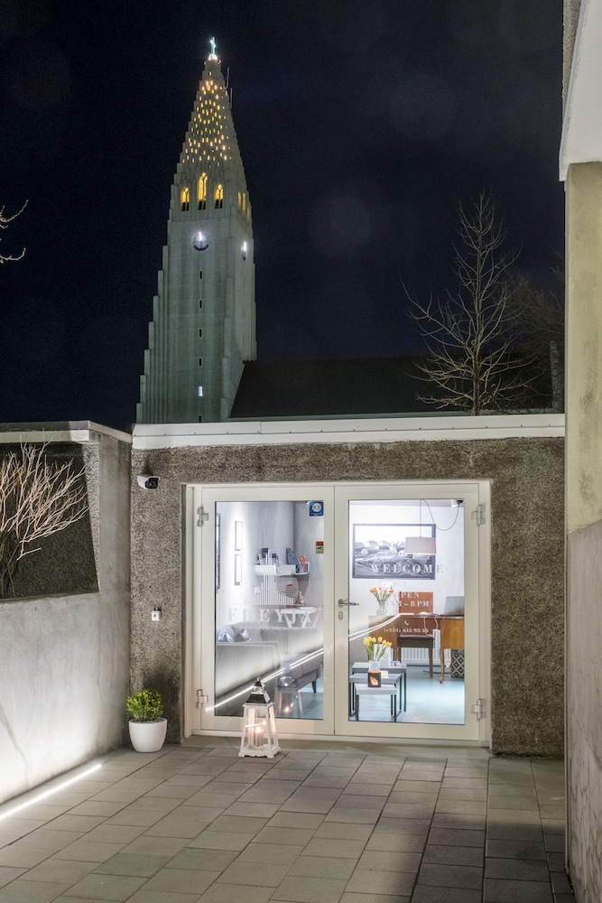 FREYJA GUESTHOUSE & SUITES 8/47