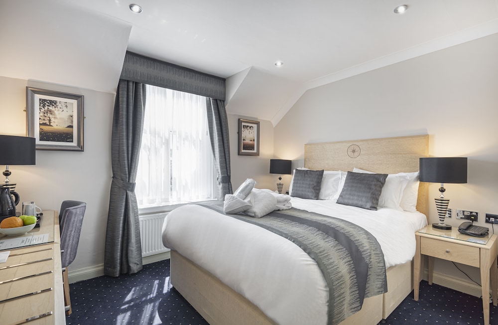 The Moorland Hotel 6/49