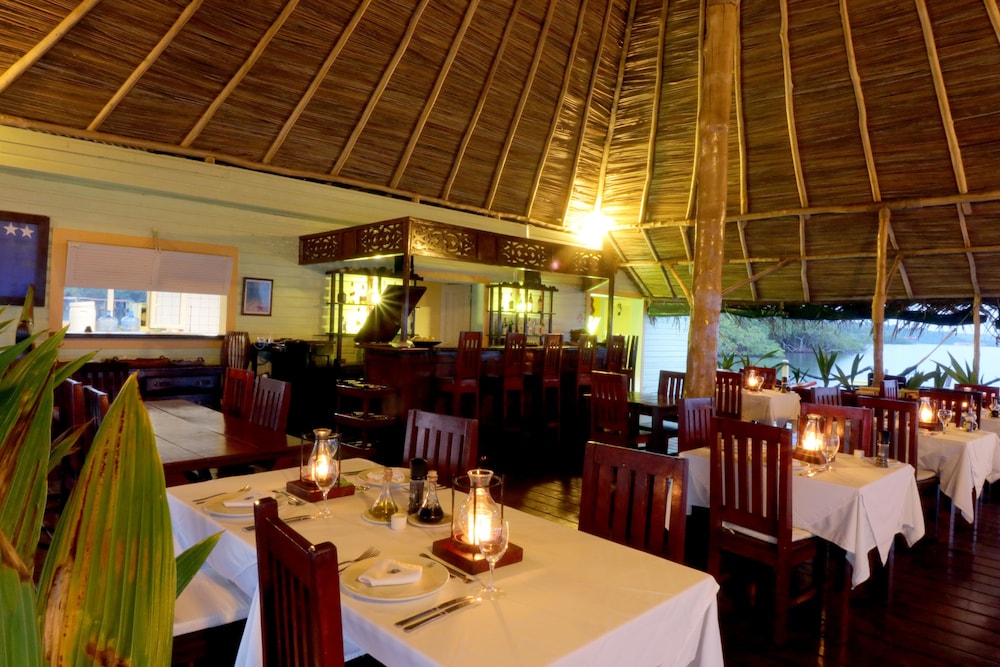 Punta Caracol Acqua Lodge Bp 16/45