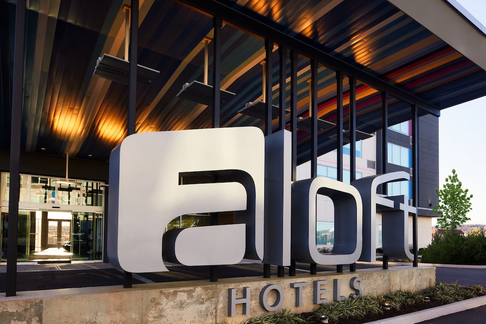 Aloft Knoxville West 56/59
