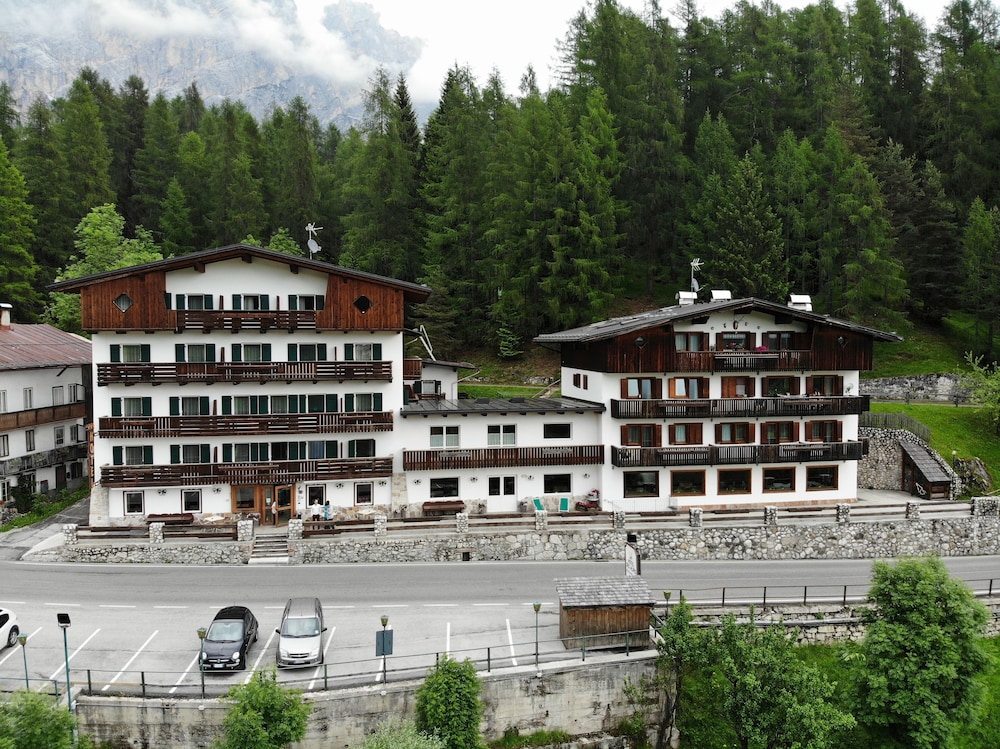 Des Alpes 3/49