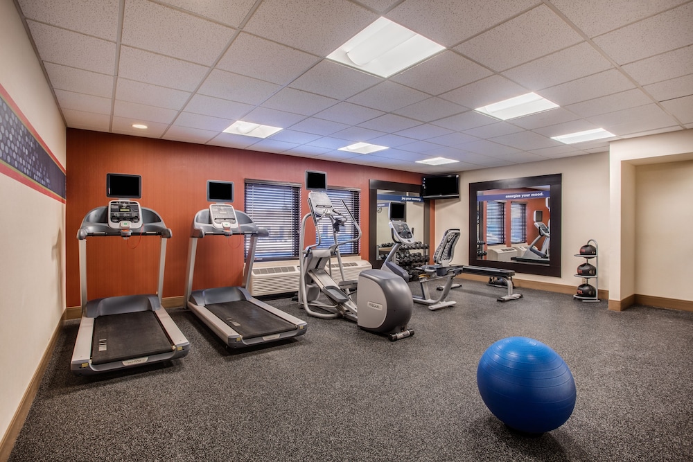 Hampton Inn Milwaukee/Brookfield 26/36