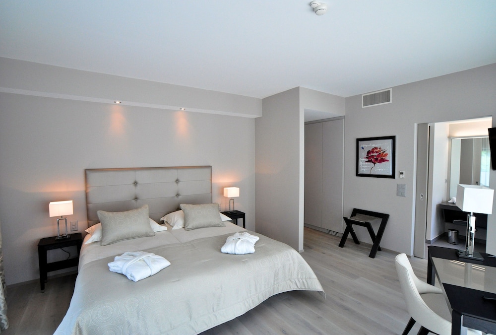 Hostellerie Le Petit Manoir 17/54
