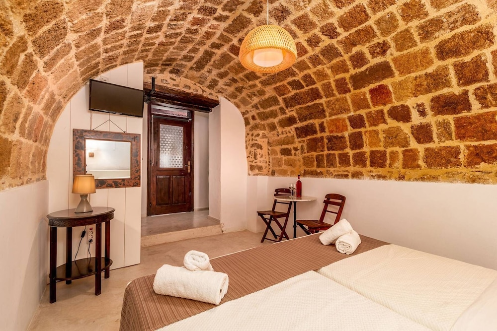 Auberge 32 10/38