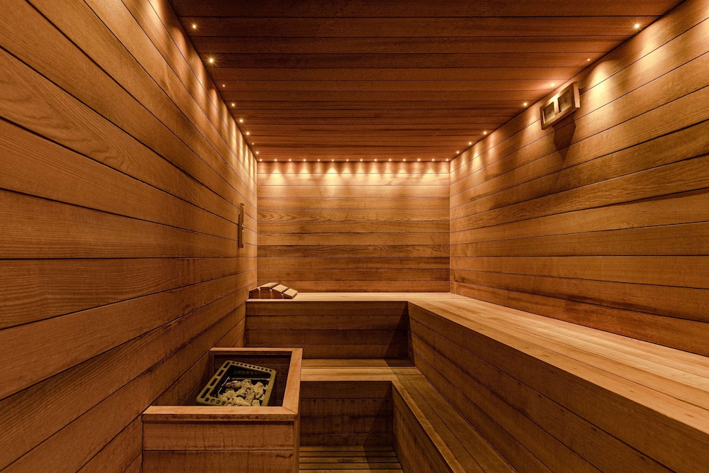 swimming pool spa