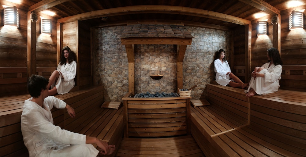 Hotel Nevis Wellness And Spa 12/25