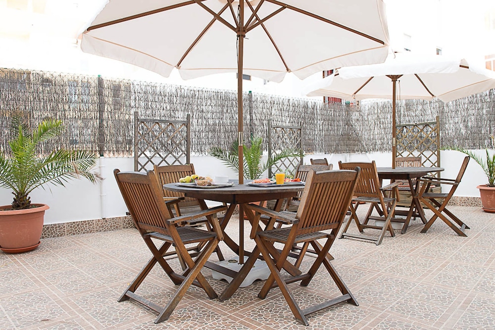 Hostal Europa Punico 25/29