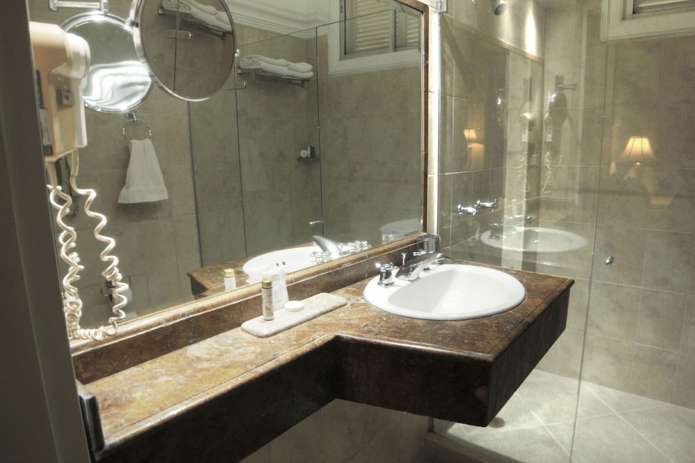 El Prado Hotel 25/62