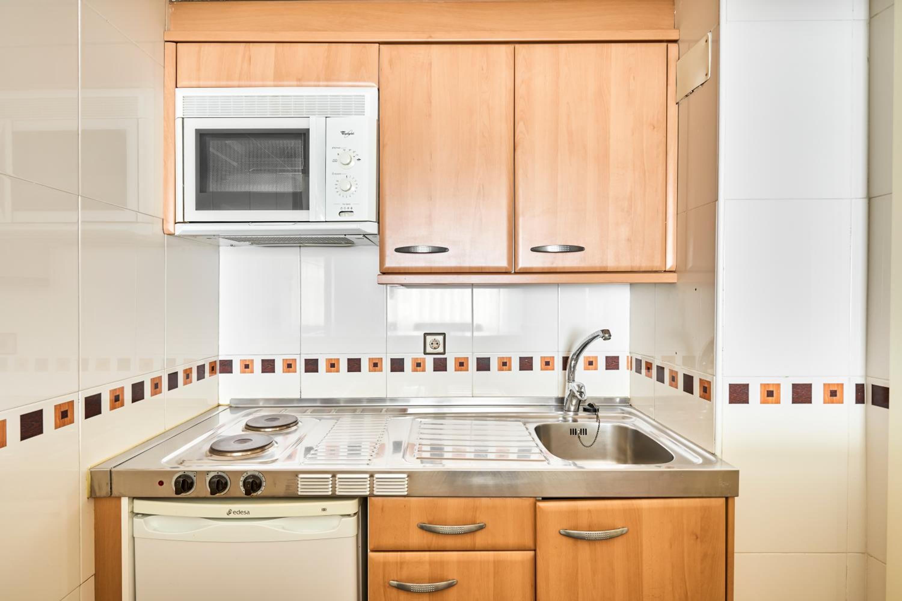 Apartamentos Juan Bravo 50/50