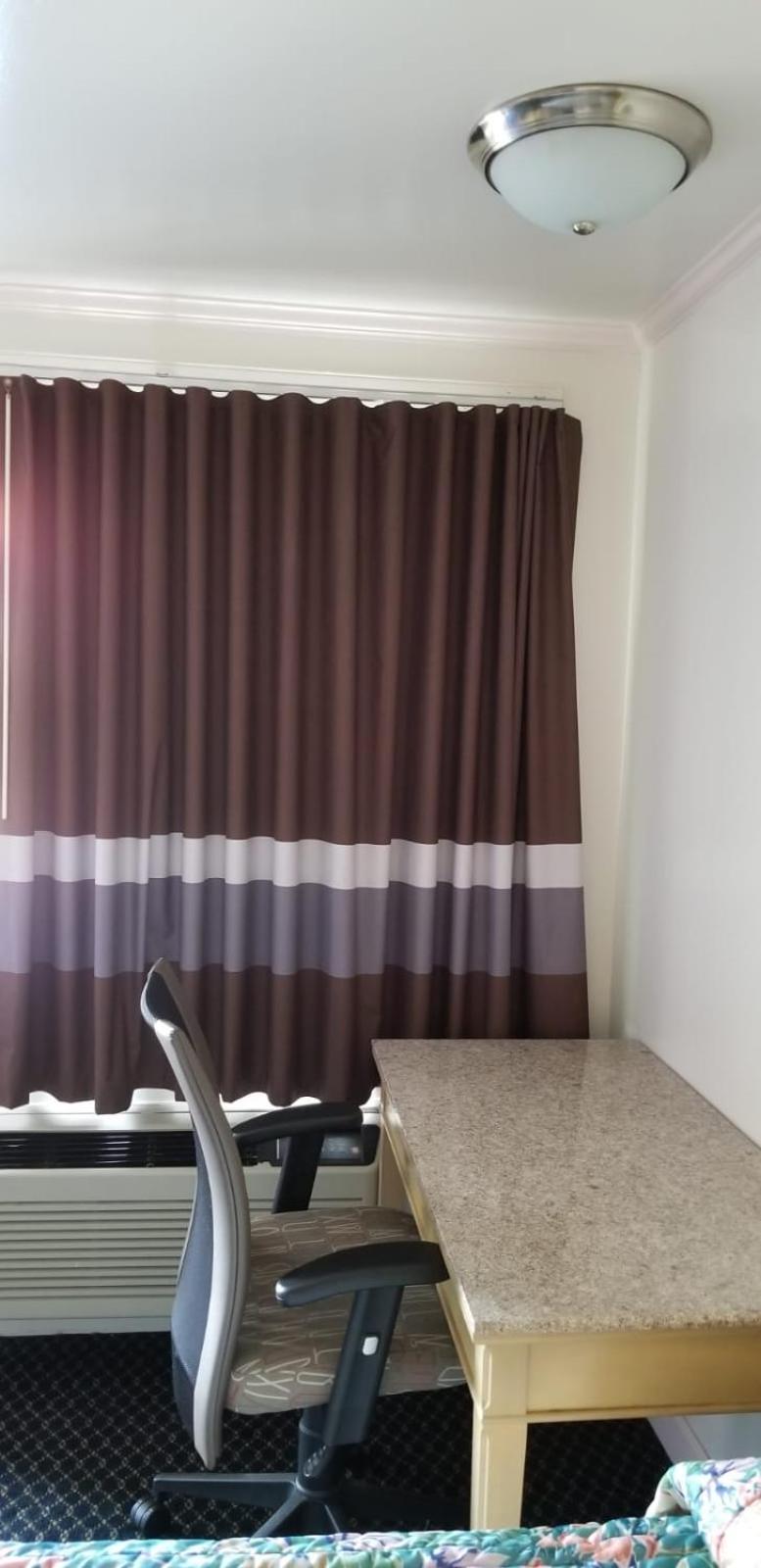 Budget Lodge 10/15