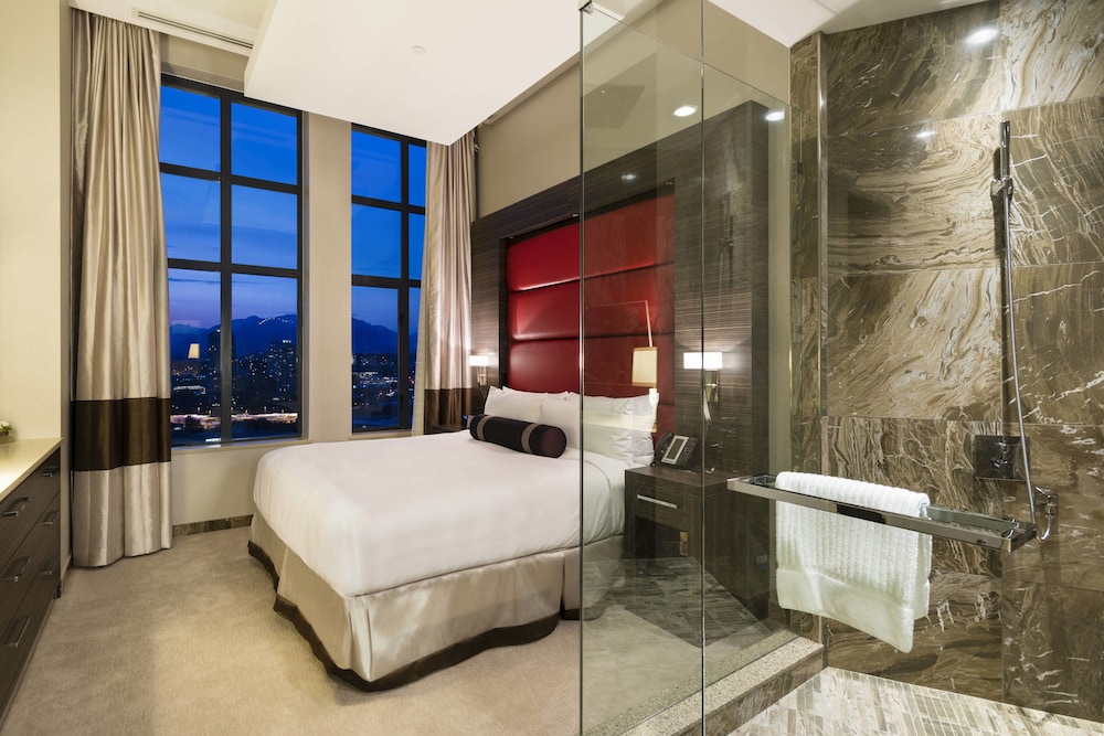 Delta Hotels by Marriott Burnaby Conference Centre 12/46