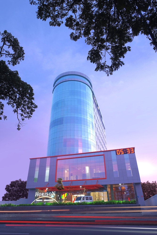 Horison Nindya Semarang photo4