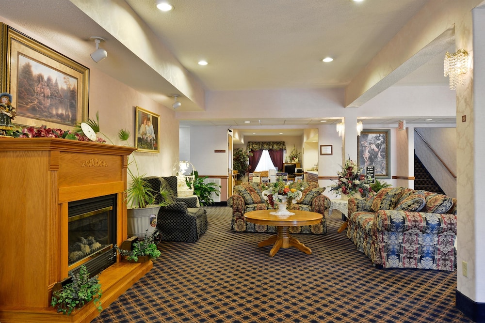 Baymont by Wyndham Albany, KY 26/34
