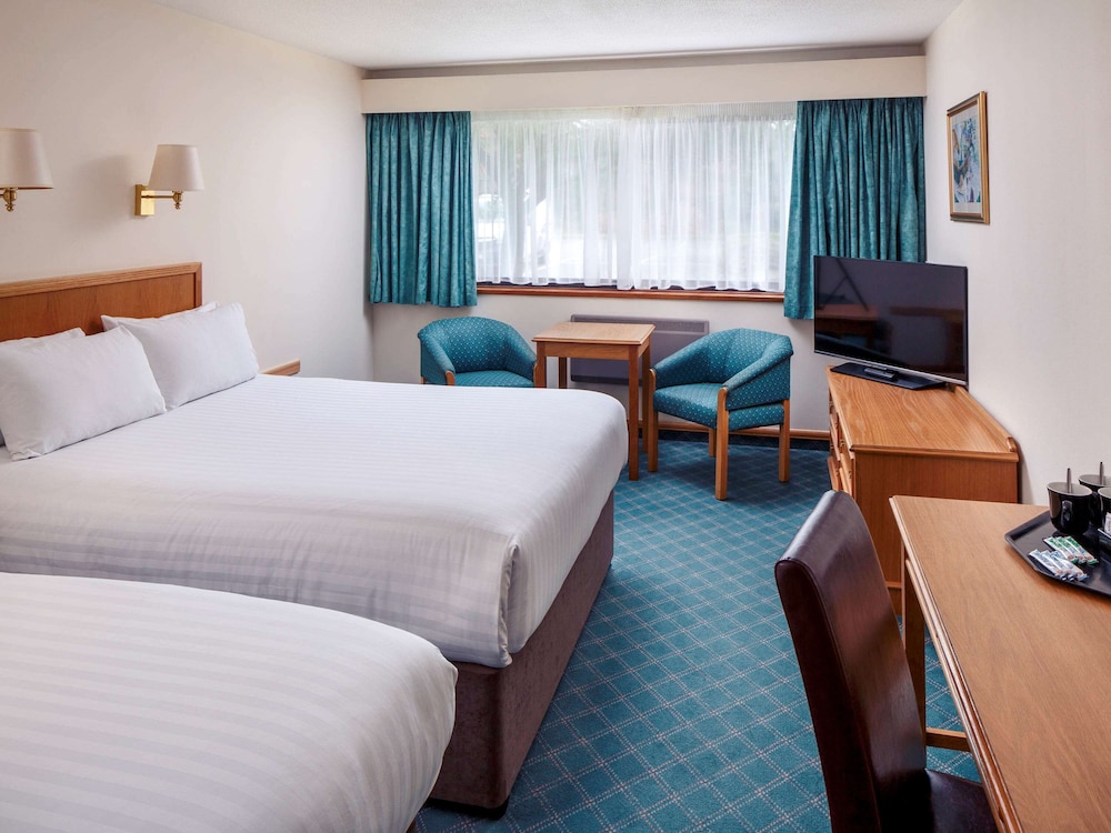 Mercure Livingston Hotel 21/71