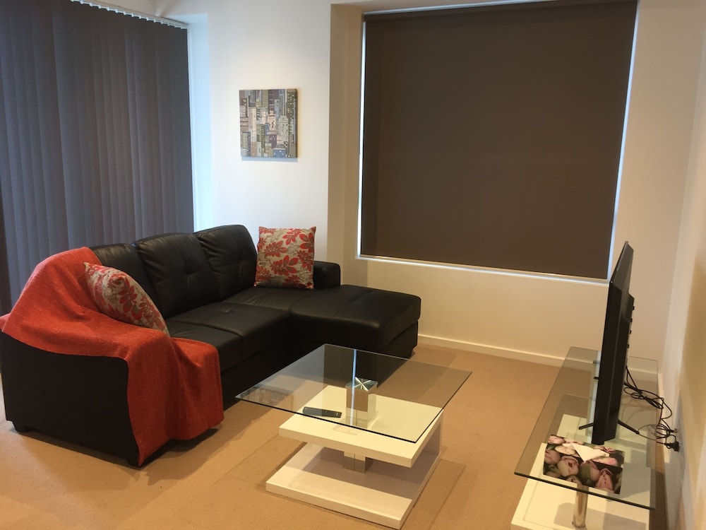 Tasha's Apartments on Morphett 29/50