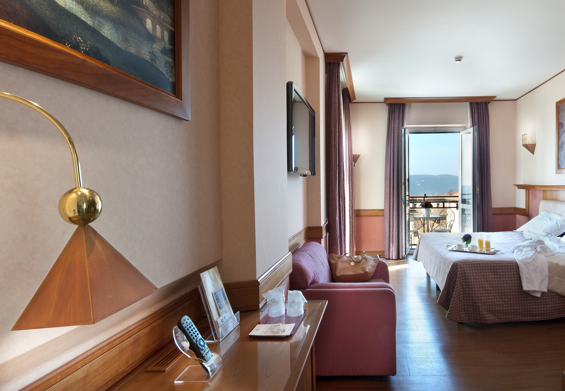 Superior, King Bed, Sangallo Palace 8/10