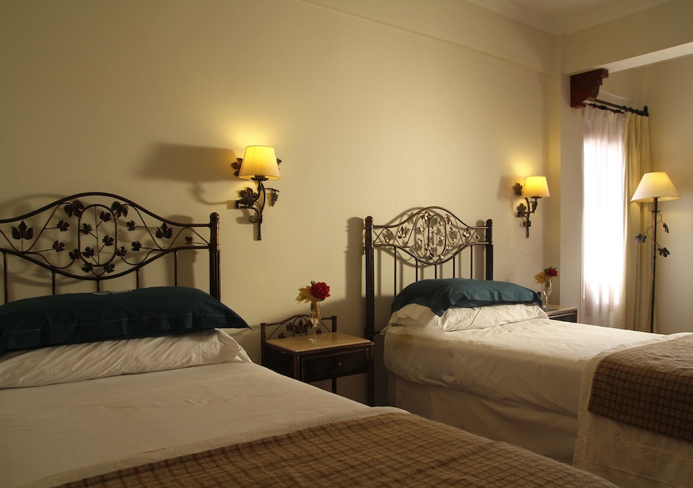 Hotel Asturias 25/56