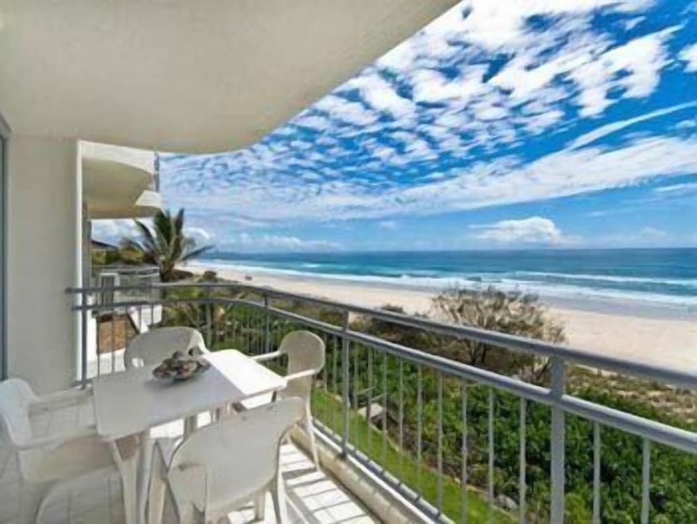 OCEANSIDE RESORT 54/58